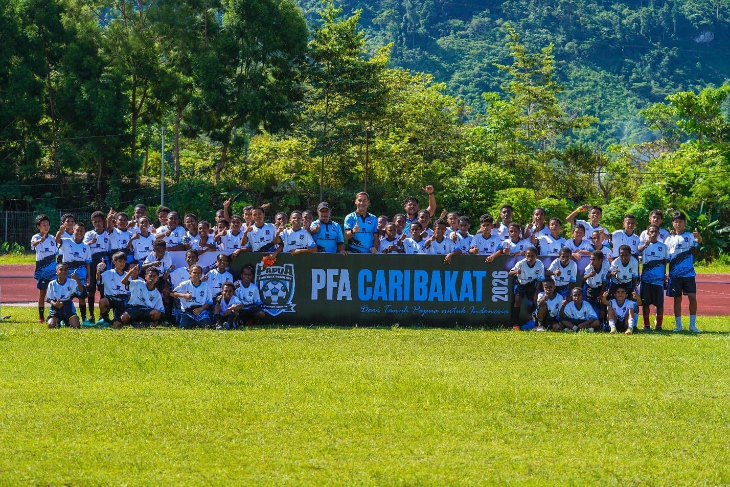 image-pfa-cari-bakat-2026-sukses-digelar-ribuan-anak-papua-tunjukkan-bakat-sepak-bola